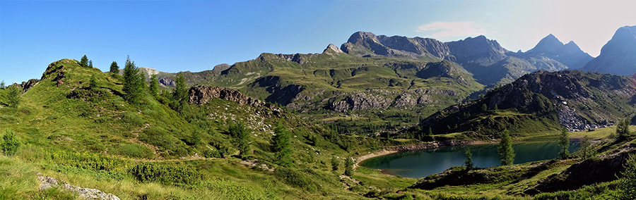 Lago Rotondo (1952 m) dal Rif. Calvi